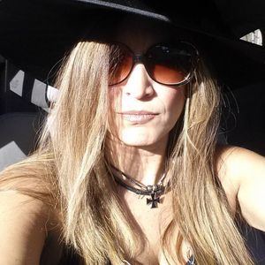 Meet your Posher, Lori